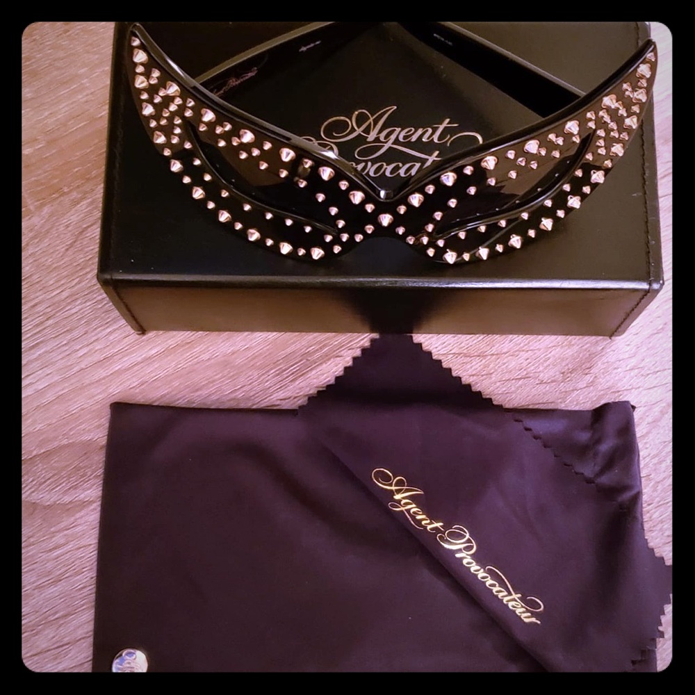 AGENT PROVOCATEUR Black Mask Sunglasses 🕶